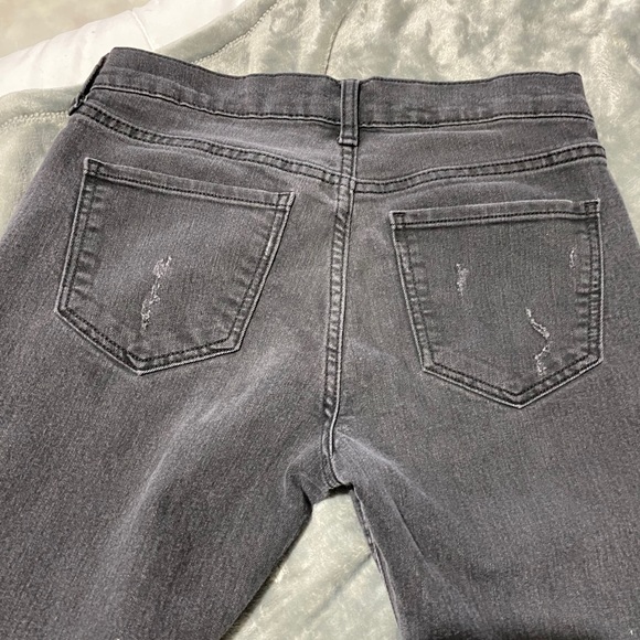 OUTFIT !! 🤍 - Picture 5 of 6